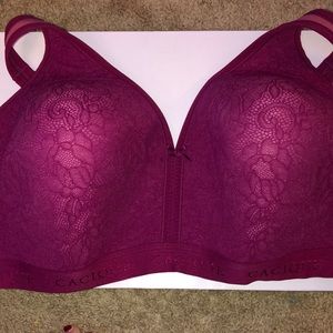 Cacique Lightly Lined No Wire Bra 42DDD Cranberry Lace